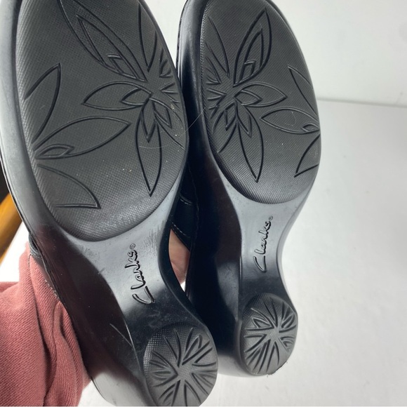 Clarks Womens 8.5 Black Leather Heeled Mules Slip On Clogs - Picture 5 of 6